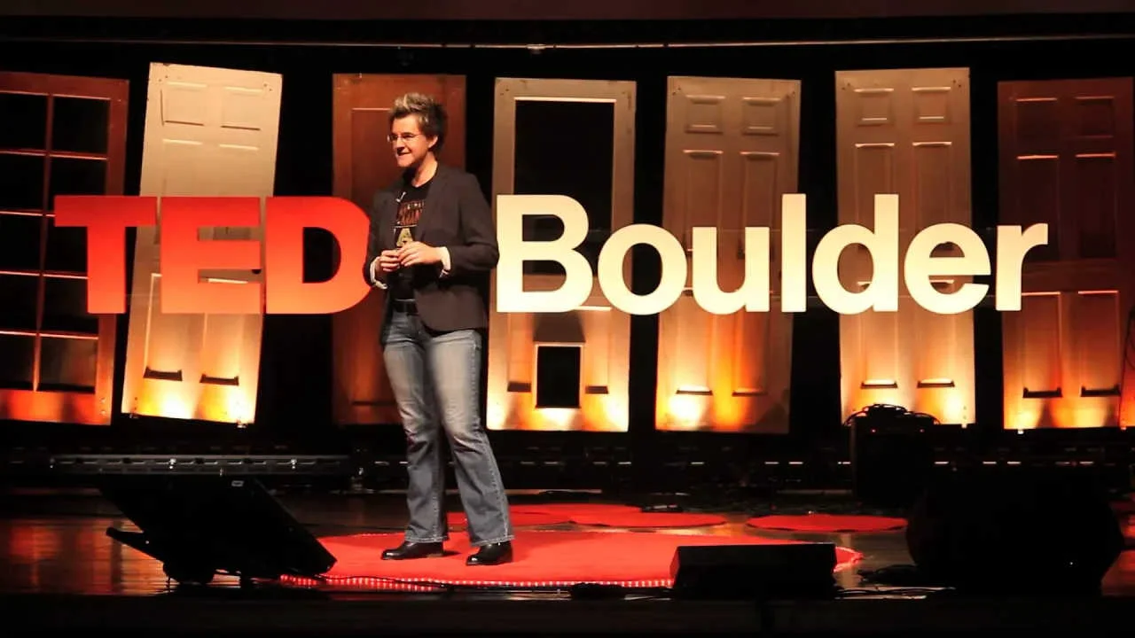 Masse critique : la règle des 3,5% de la résistance civile [VOSTFR] – Erica Chenoweth à TEDxBoulder